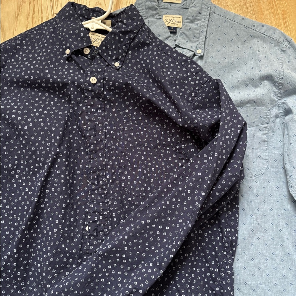 Men's J Crew Navy and Light Blue Patterned Shirts size Small - make offer